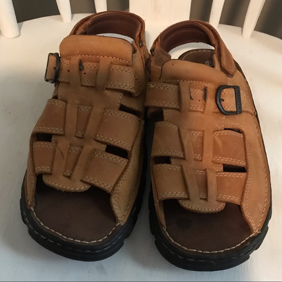 earth leather sandals